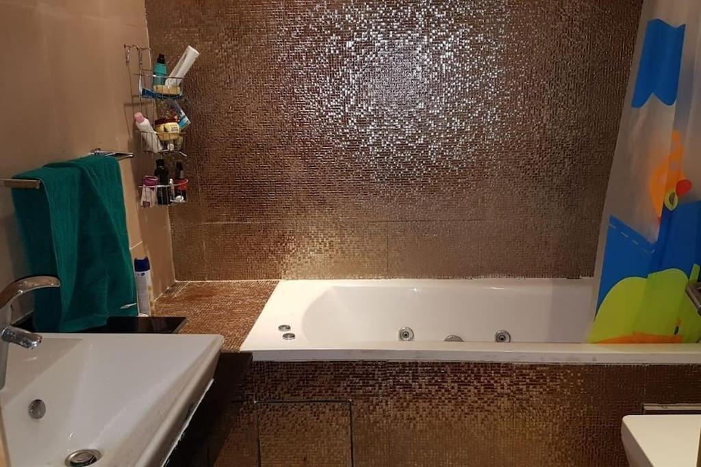 Appartement-Residence Prestigia Plage Des Nations Rabat Esterno foto